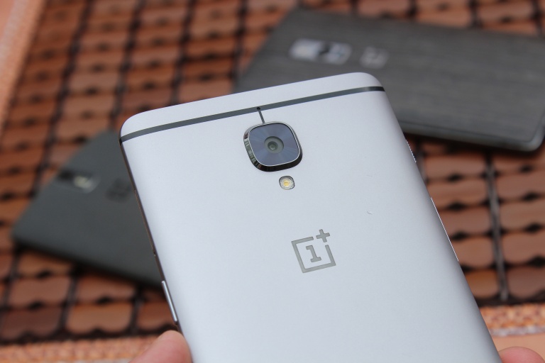 手感最好的手机一加,一加手感