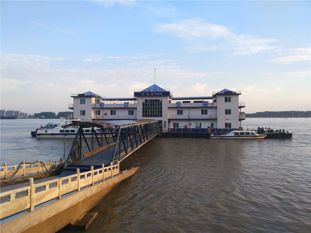 搭载骁龙820，4G+64G，跑分13万！努比亚Z11体验