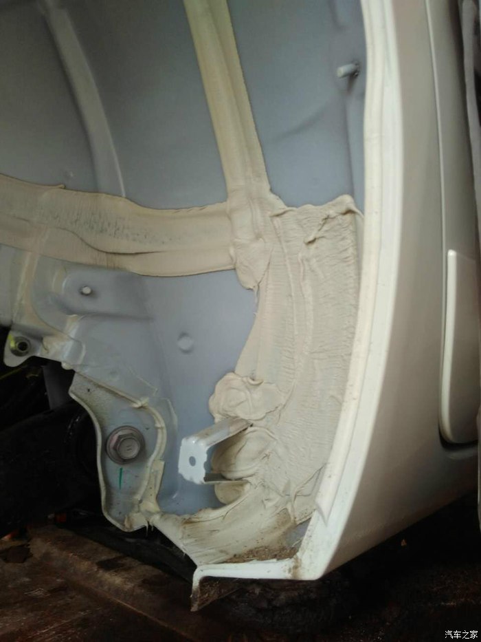 宁可天天没钱花也要买台卡罗拉,30岁自己买车买房的心酸