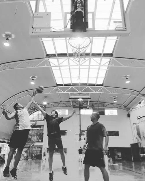 打篮球的男孩子什么性格,如何通过打篮球的球风判断性格