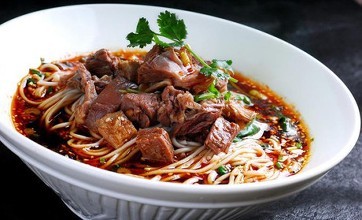 武汉汉口一家面馆40元生意好,武汉三镇面馆