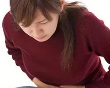 肚子按着就不痛,肚子完全不痛