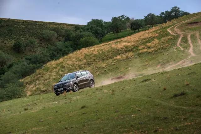 国产又一爆款suv顶配只要10万,又一款国产神车suv