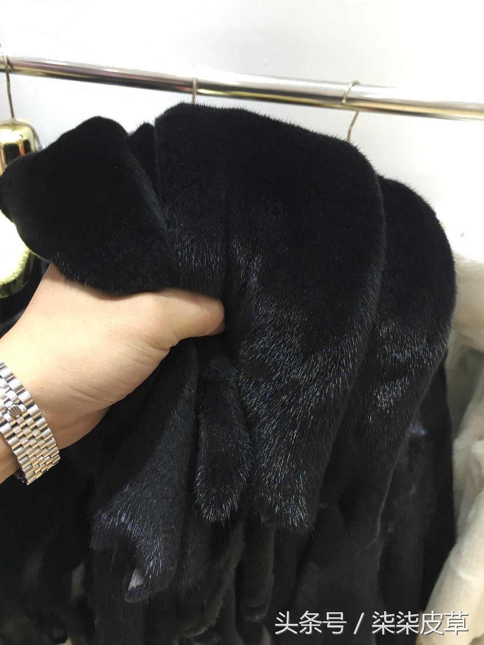 皮草怎么看好坏视频,高仿皮草怎么样鉴别好坏