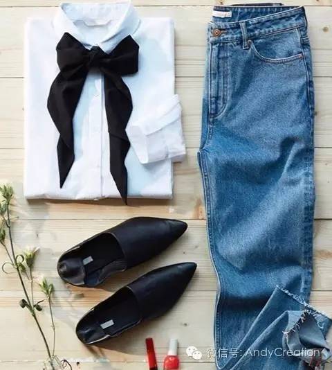 你们平时穿去洗澡的拖鞋，现在可潮了呢～