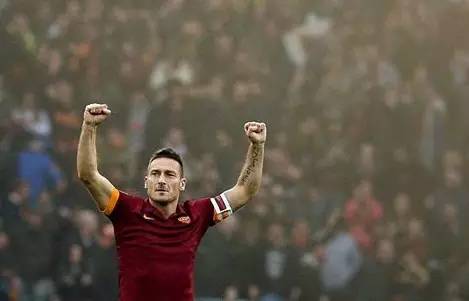 这个足坛星光熠熠，但狼王只有一个！