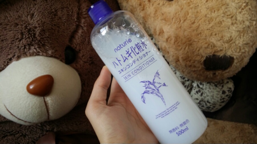 女孩离不开面膜,女孩子离不开护肤品