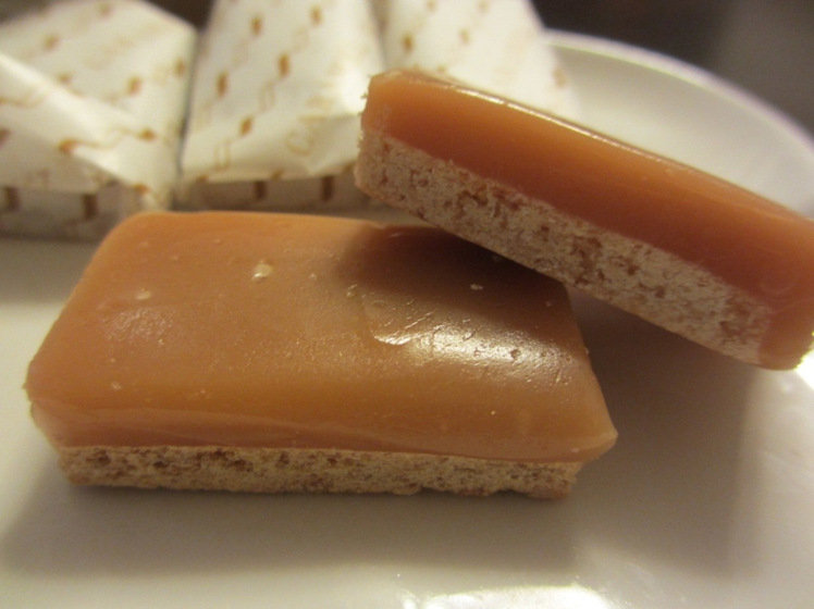 日本大阪机场必购伴手礼,日本成田机场免税店必买物品