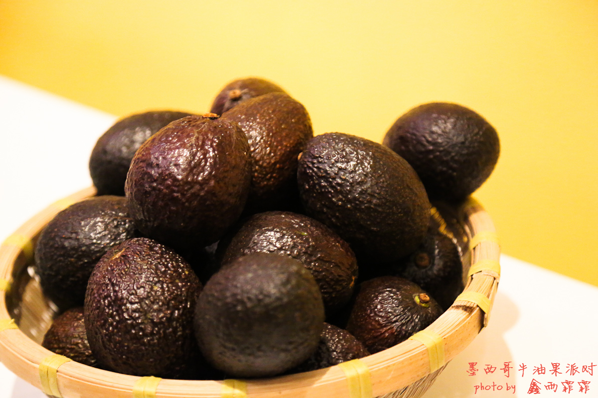 牛油果怎么挑选才是正确的,怎么挑选牛油果最好吃