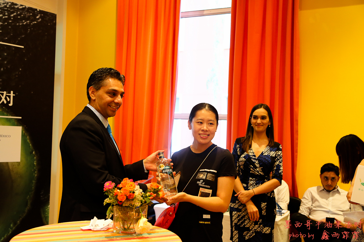 牛油果怎么挑选才是正确的,怎么挑选牛油果最好吃