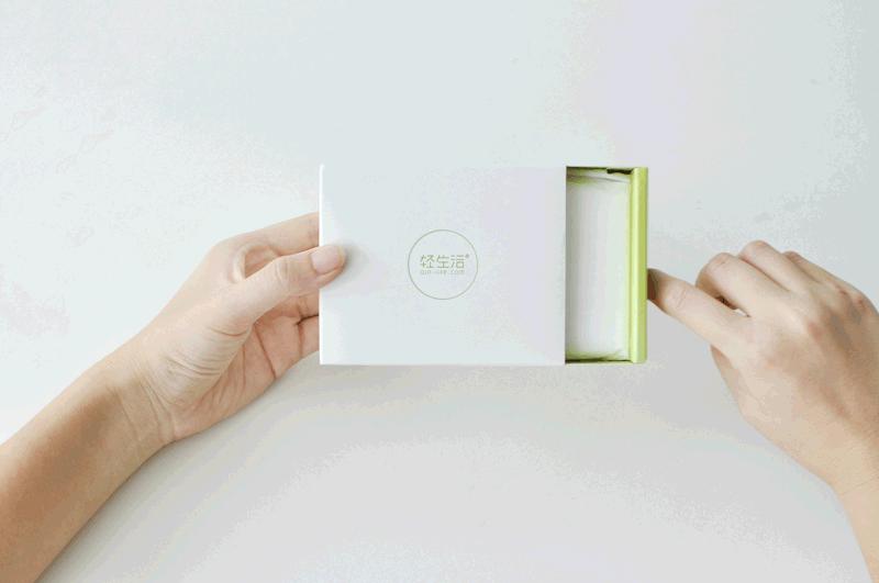 他为女朋友做了一款卫生巾