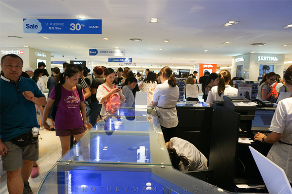 新罗大咖｜你们疯狂扫货！我只想在天空花园喝喝