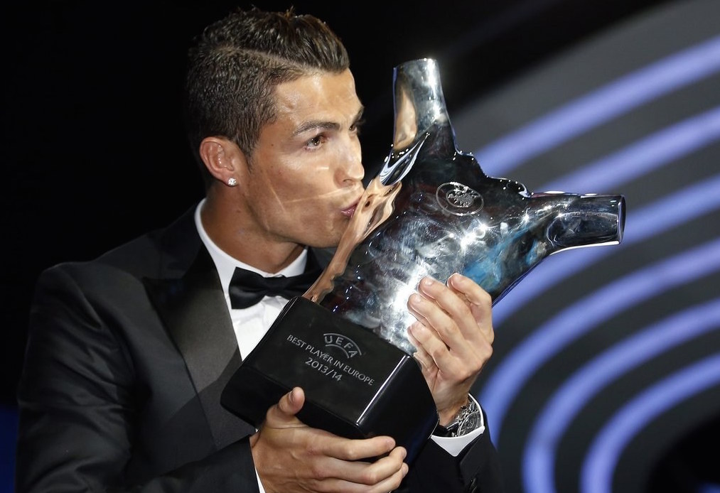 c罗问鼎欧洲之巅,c罗努比亚