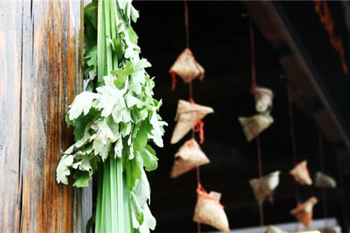 艾蒿水有美颜的功效吗,艾蒿水有止痒消肿的功效吗