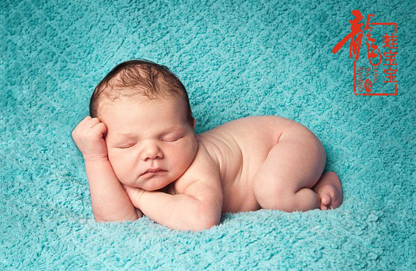 婴幼儿各种皮肤问题,秋冬宝宝皮肤干起红疹子怎么办