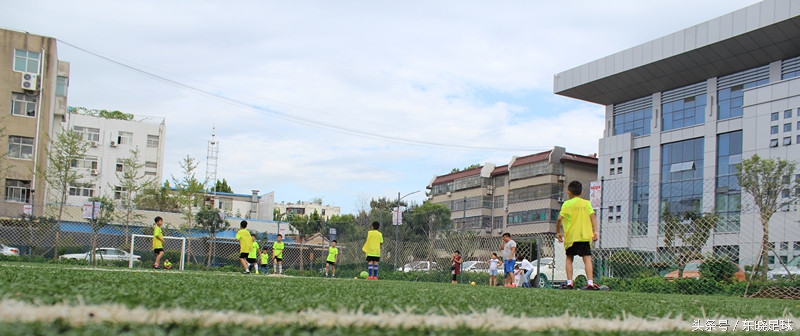 东晓足球,临沂绿荫足球俱乐部电话
