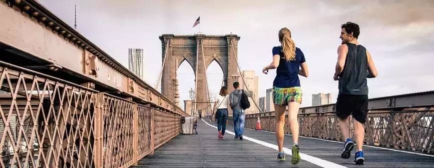 跑步碰到狗叫怎么办,跑步时遇到狗追怎么办