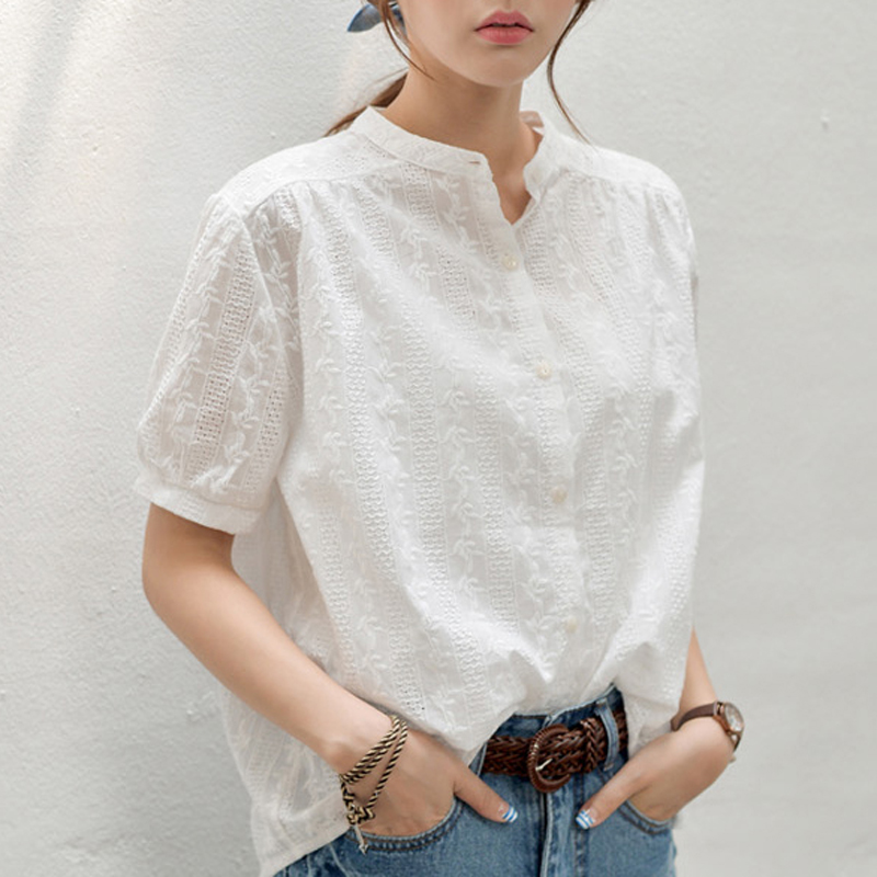 白衬衫的肖奈,肖奈和室友们穿西装