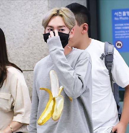 楣挎櫁saintlouis鍚屾鎷兼帴鍗。,闃胯开杈炬柉楣挎櫁鏉ㄥ箓鍚屾琛ｆ湇