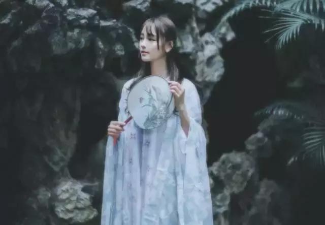 中国汉服穿搭女,好看的汉服搭配女