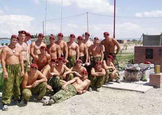 没有经过军事训练，如何能成为“好的足球流氓”？