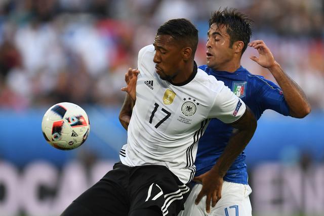 捂裆派龙抓手，足坛“抓鸟”合集