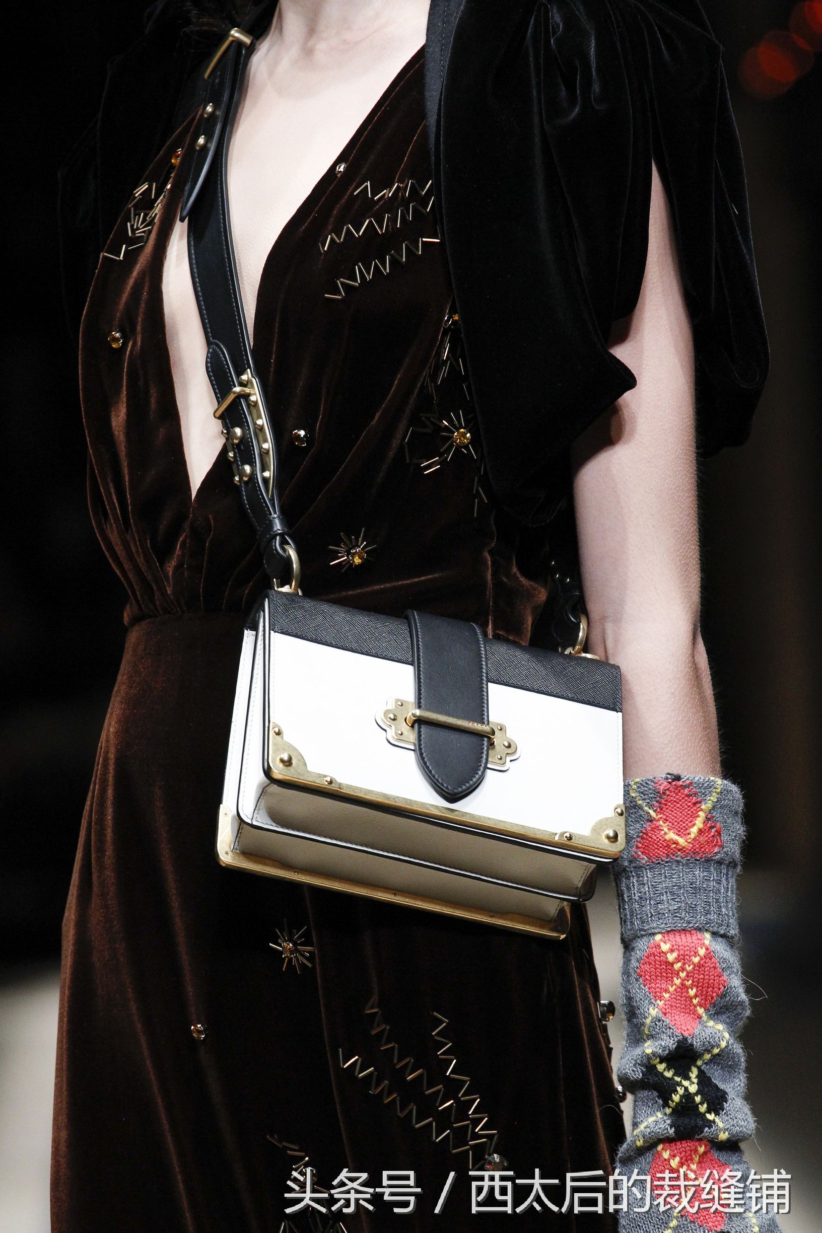 一手包办的效果,一手包办完整版视频