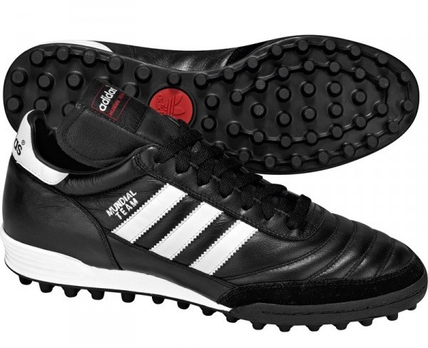 踢完球膝盖软组织疼怎么办,踢了球膝盖疼怎么回事