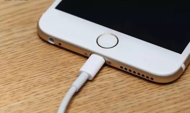 掉电速度快有什么办法可以解决,手机掉电快重启又好了怎么办