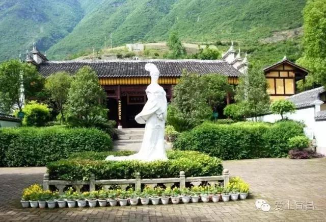 爱旅游的宜昌人不一定知道，出行用它据说能省好几千元！