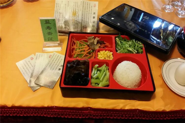 来五台山一定要住的酒店,五台山前三名宾馆推荐