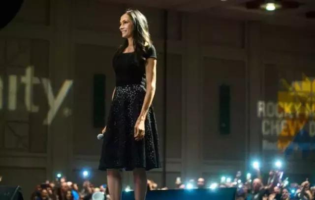 好久不见，凤凰扮演者法米克·詹森出席动漫展