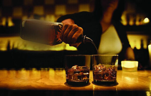 那些曾经被我们误解的礼仪文化,关于英国酒吧文化