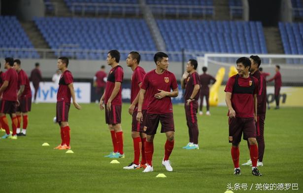 十二强赛一人或成国足奇兵为何说中伊之战防守才是关键