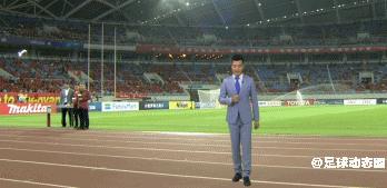 鐬棿绌胯秺鐩存挱,鐩存挱鐬棿绌胯秺杞満