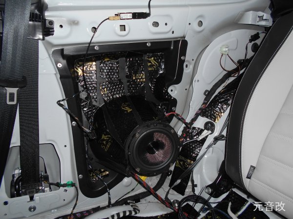 尚酷全车隔音升级音响,大众尚酷改装音响炸街车