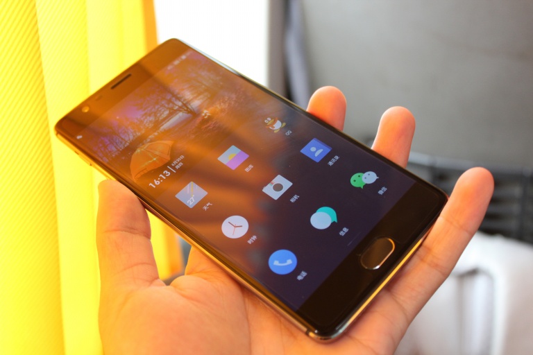 手感最好的手机一加,一加手感