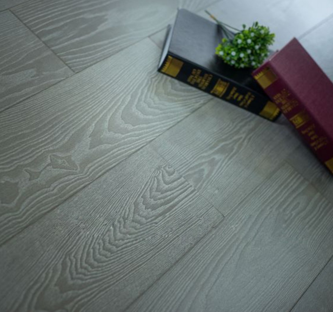 实木和复合地板哪个好,和邦盛世实木复合地板