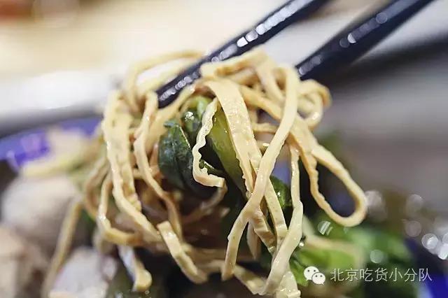 这道菜一上桌就勾起人动筷的欲望,这道菜只用两分钟就能学会