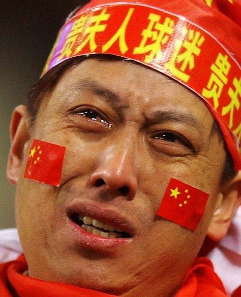 中乌之战，球迷不离不弃生死相依，组织千人赴塔什干助威国足！