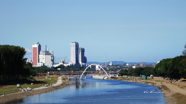 额滴个神！一枚老男人居然在黑河疯狂购物直到手软！