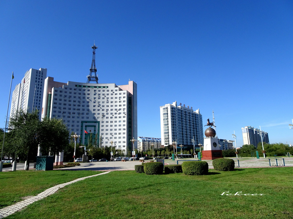 额滴个神！一枚老男人居然在黑河疯狂购物直到手软！
