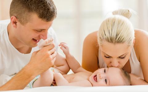 刚生完小孩母乳不够怎么办,生完孩子后母乳不够吃怎么办