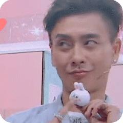 凭借《美人心计》他一举扭转地位，而同门的其他四人竟个个......