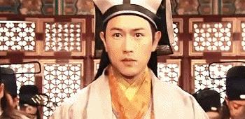 凭借《美人心计》他一举扭转地位，而同门的其他四人竟个个......