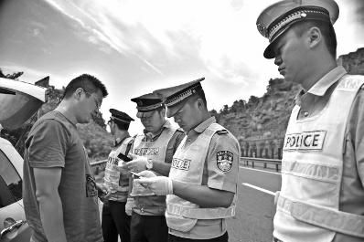 抓管理提升团队活力,公安抓党建整作风强素质树形象