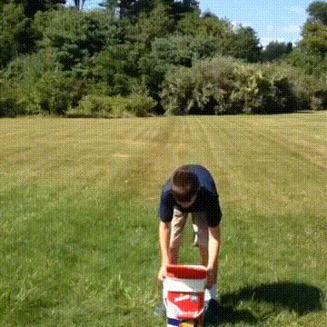 女友故意调皮,女友调皮又很乖