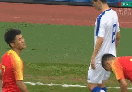 黄健翔：韦世豪你要好好踢球,韦世豪要好好踢球头条号