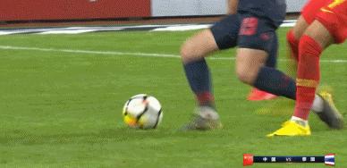 黄健翔：韦世豪你要好好踢球,韦世豪要好好踢球头条号