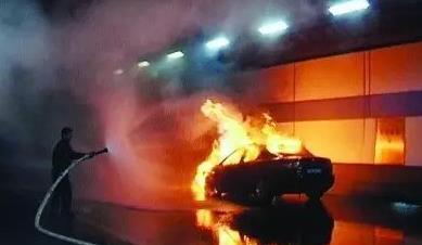 汽车4s店升级和自己加装,没必要在4s店加装的东西